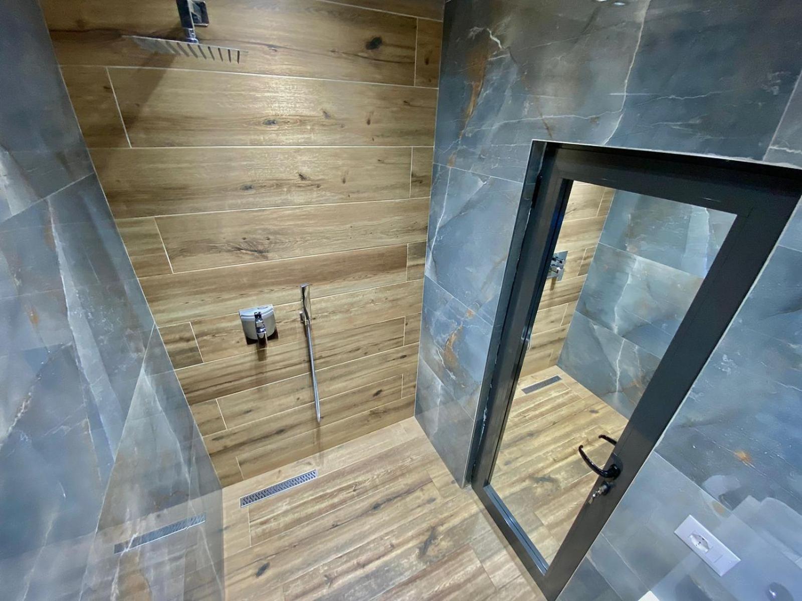 Mara Central Apartment 3 티라나 외부 사진