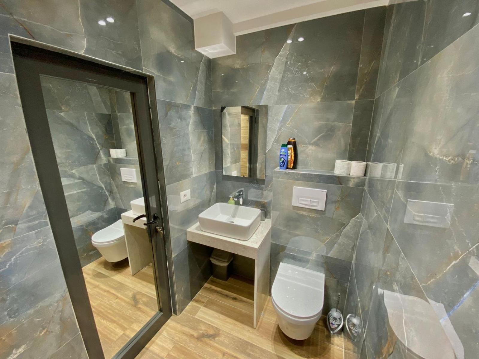 Mara Central Apartment 3 티라나 외부 사진